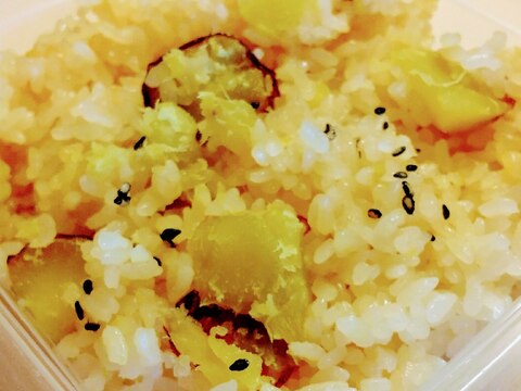 秋の味覚　ほくほく✬さつまいもご飯✬